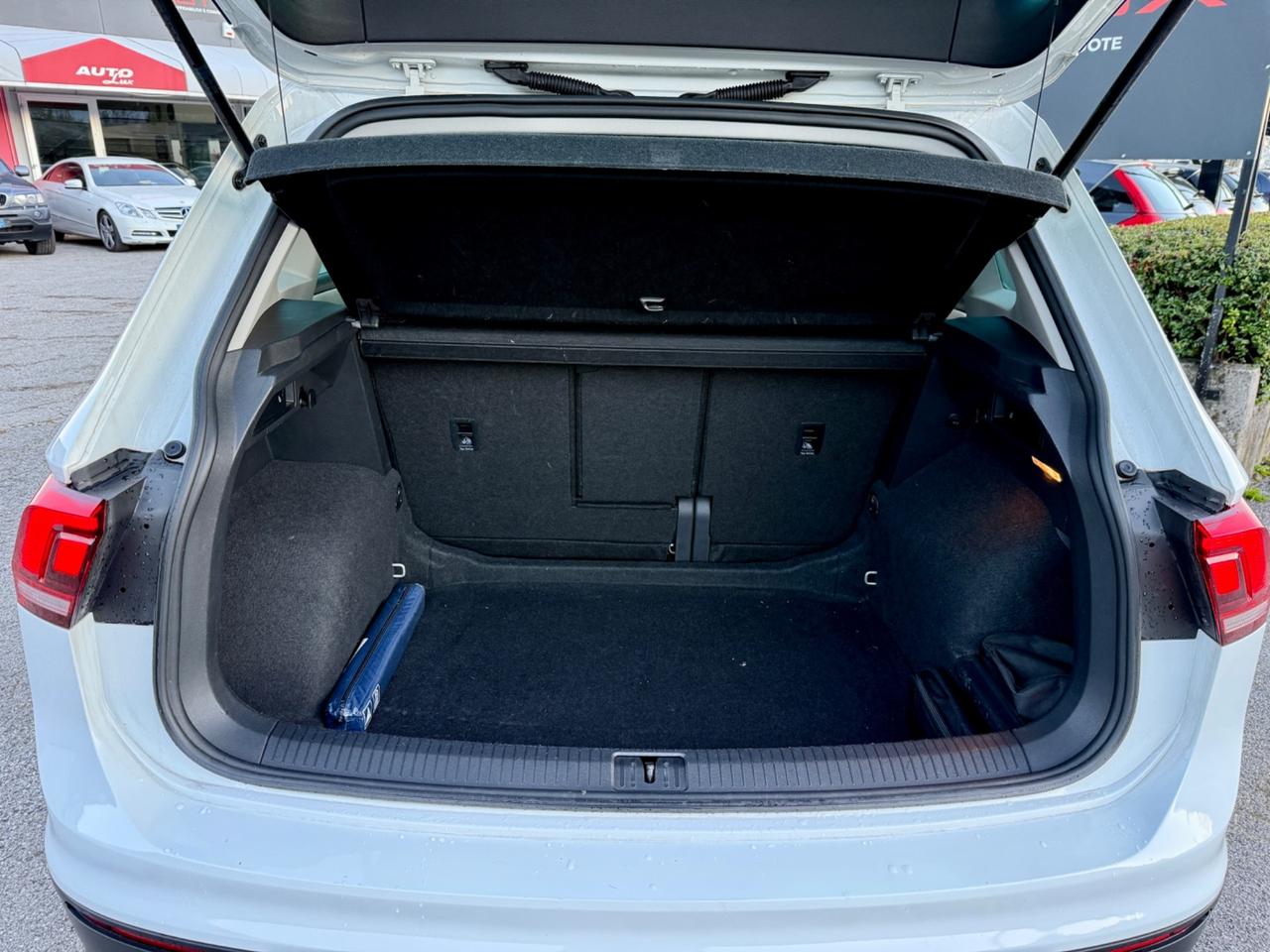 VW Tiguan 1.4 TSI Business BlueMotion Technology NEO PATENTATI