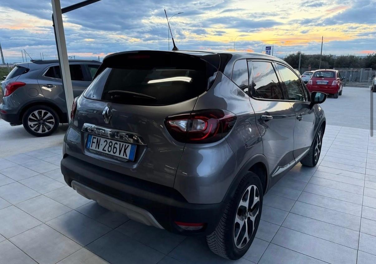 Renault Captur dCi 8V 90 CV AUTOMATICO