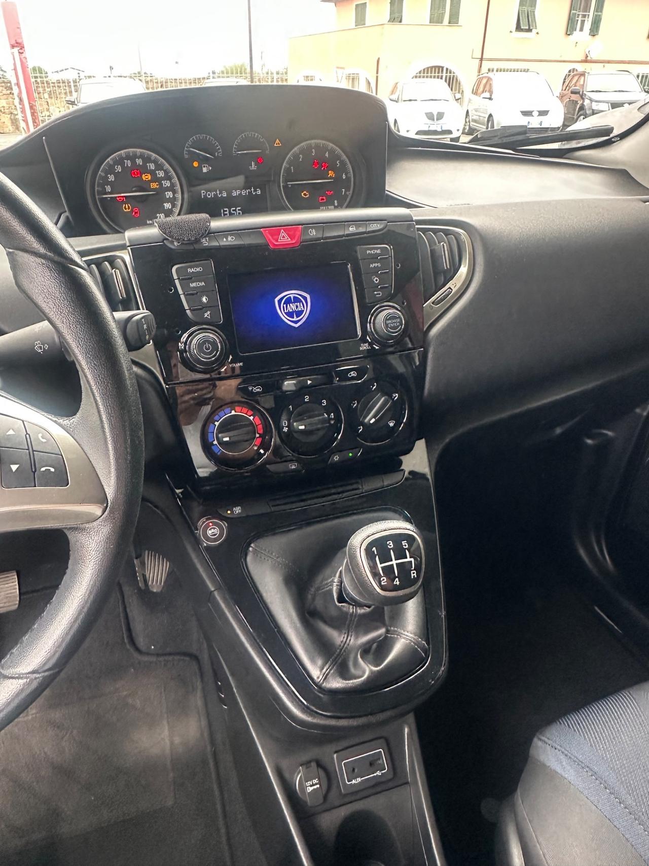 Lancia Ypsilon 1.2 69 CV 5 porte GPL Platinum