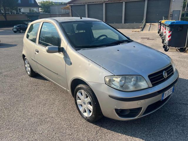 FIAT Punto 182,132km Bellissima 1.2 16V 3 porte Dynamic