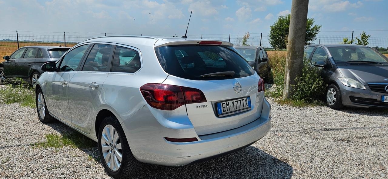 Opel Astra 1.7 CDTI 110CV 5 porte Cosmo