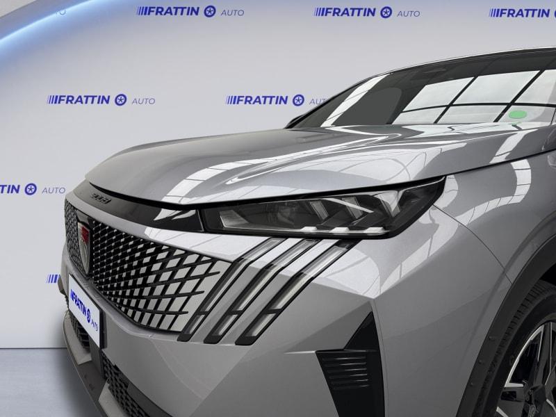PEUGEOT 5008 HYBRID 136 E-DCS6 GT