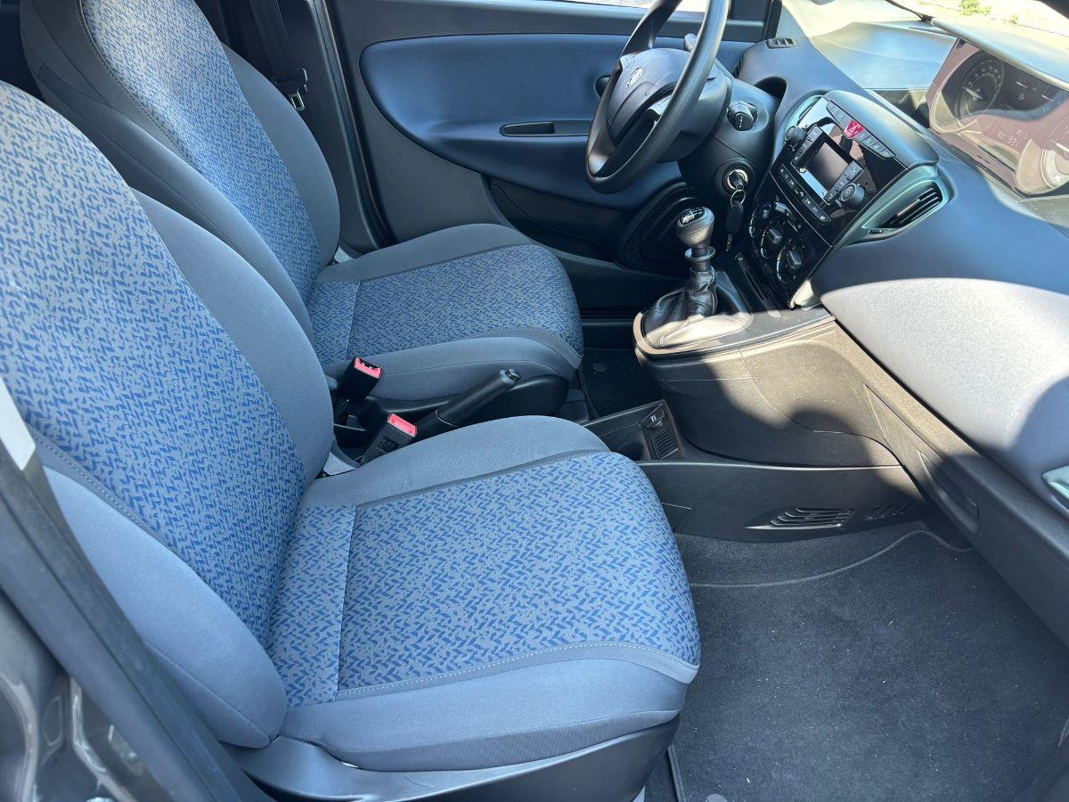 LANCIA Ypsilon 1.0 FireFly 5p.S&S Hybrid Silver