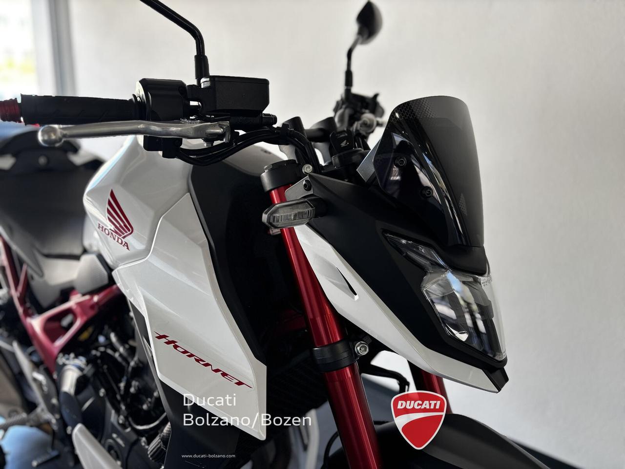 Honda Hornet 750