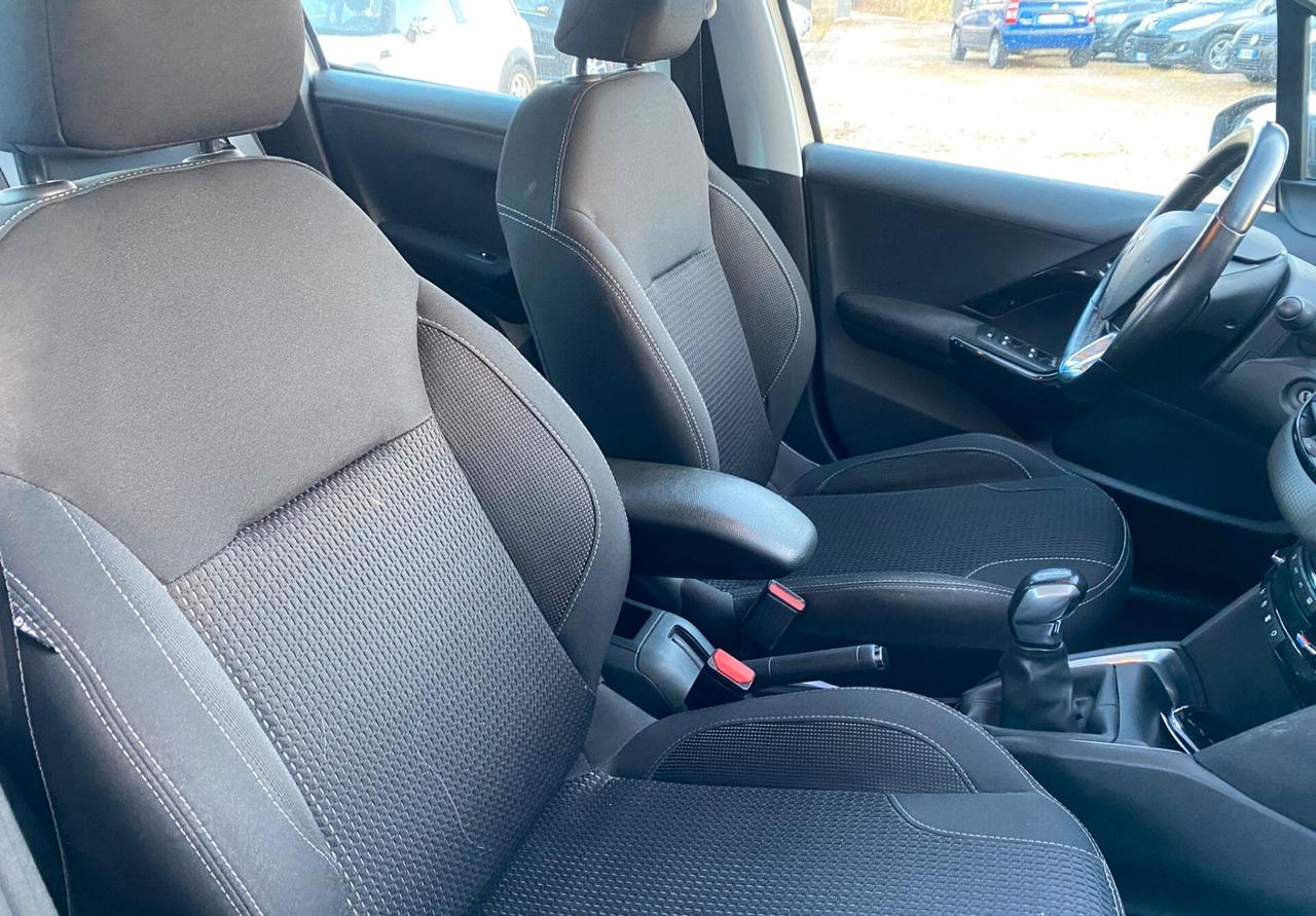 Peugeot 208 BlueHDi 75 5 porte Allure