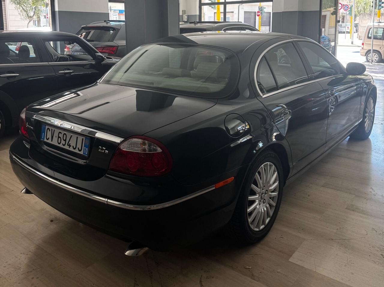 Jaguar S-Type 2.7 diesel V6 Executive