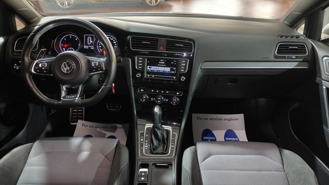 Volkswagen Golf 2.0 TDI DSG R-LINE 5p. BlueMotion Technology