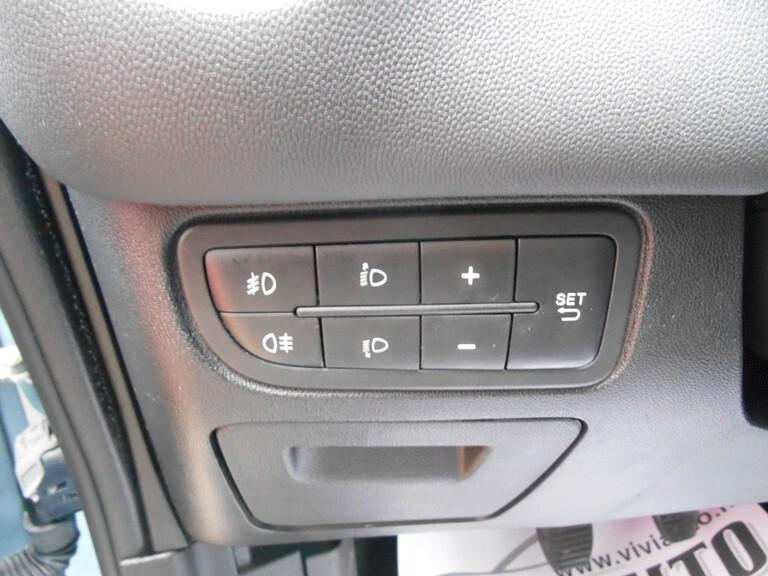 Fiat Punto 1.2 8V 5 porte Lounge EURO 6B NEOPATENTATI