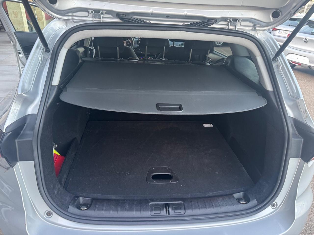 Fiat Tipo 1.6 Mjt SW Lounge Navi Retro Carplay