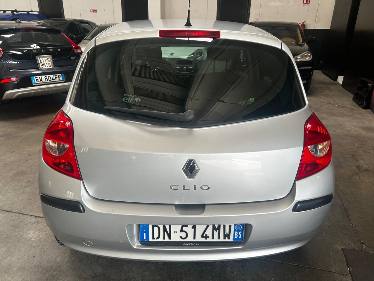 Renault Clio 1200 benzina x neopatentati