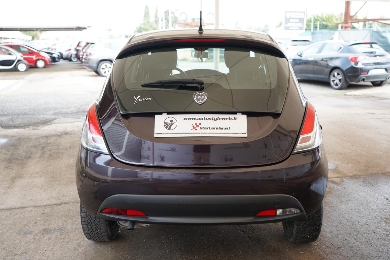 Lancia Ypsilon 1.2 69 CV 5 porte Platinum