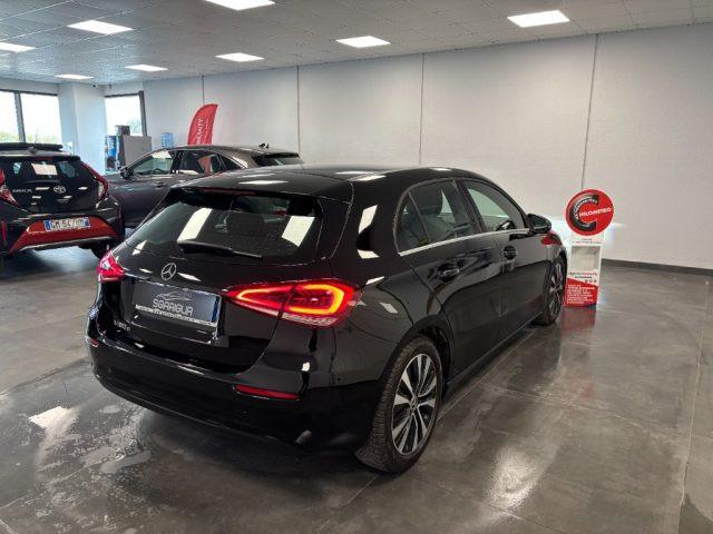 MERCEDES-BENZ A 180 d Executive Full Optional