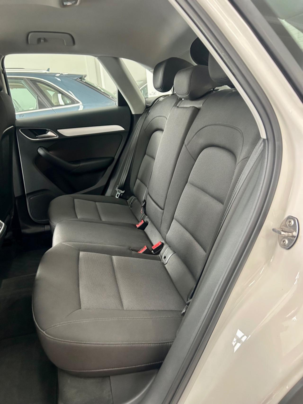 Audi Q3 2.0 TDI 184 CV S tronic quattro FINANZIABILE