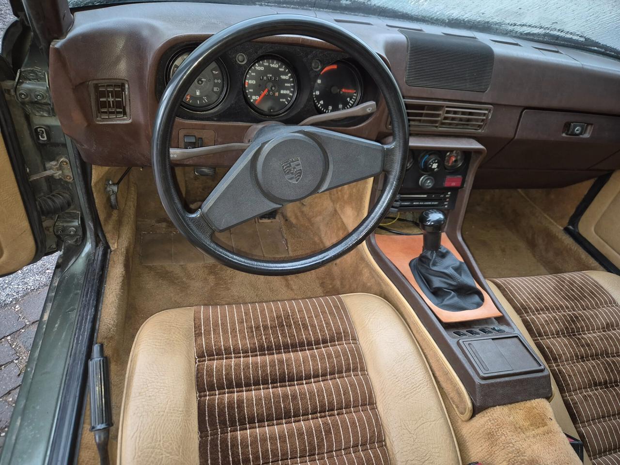 Porsche 924 2.0