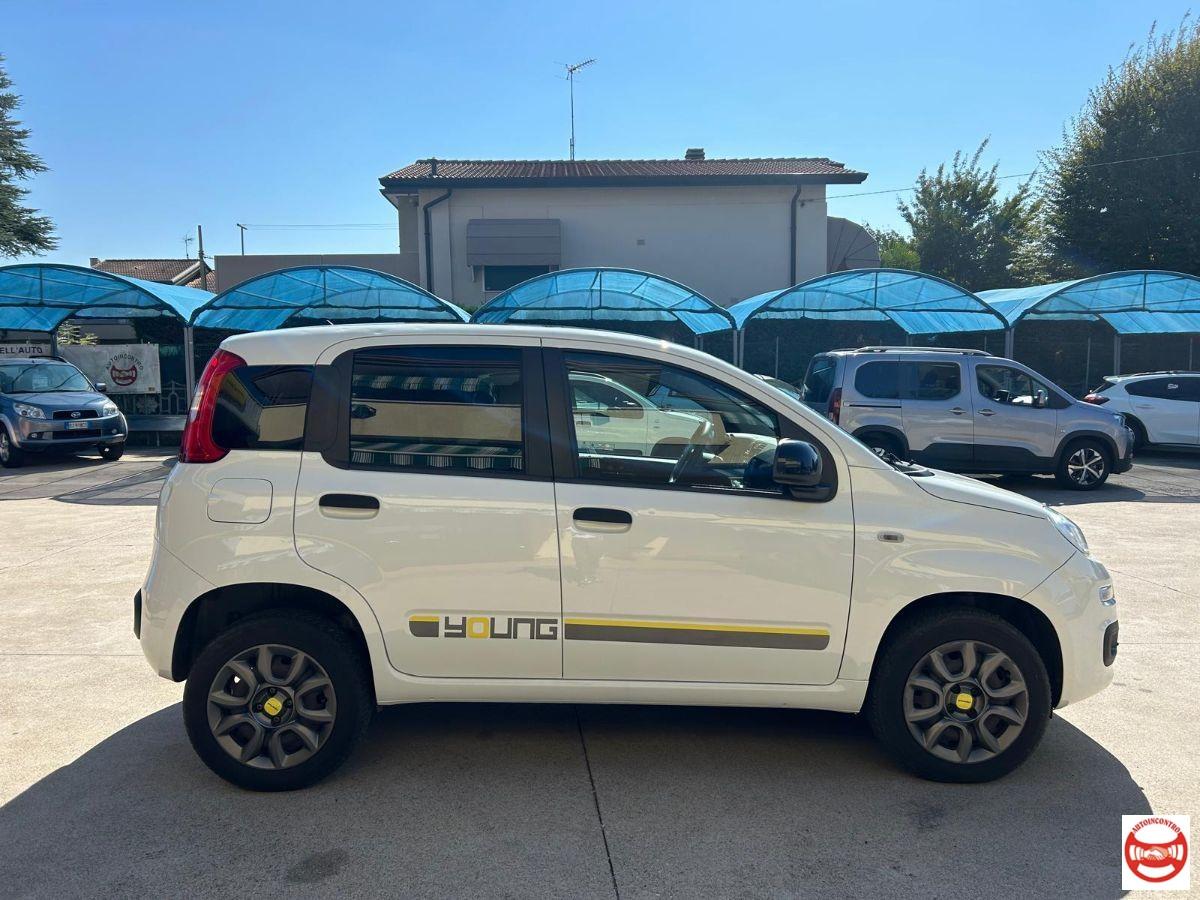 FIAT - Panda 0.9 t.air t. natural power Easy 80cv versione young