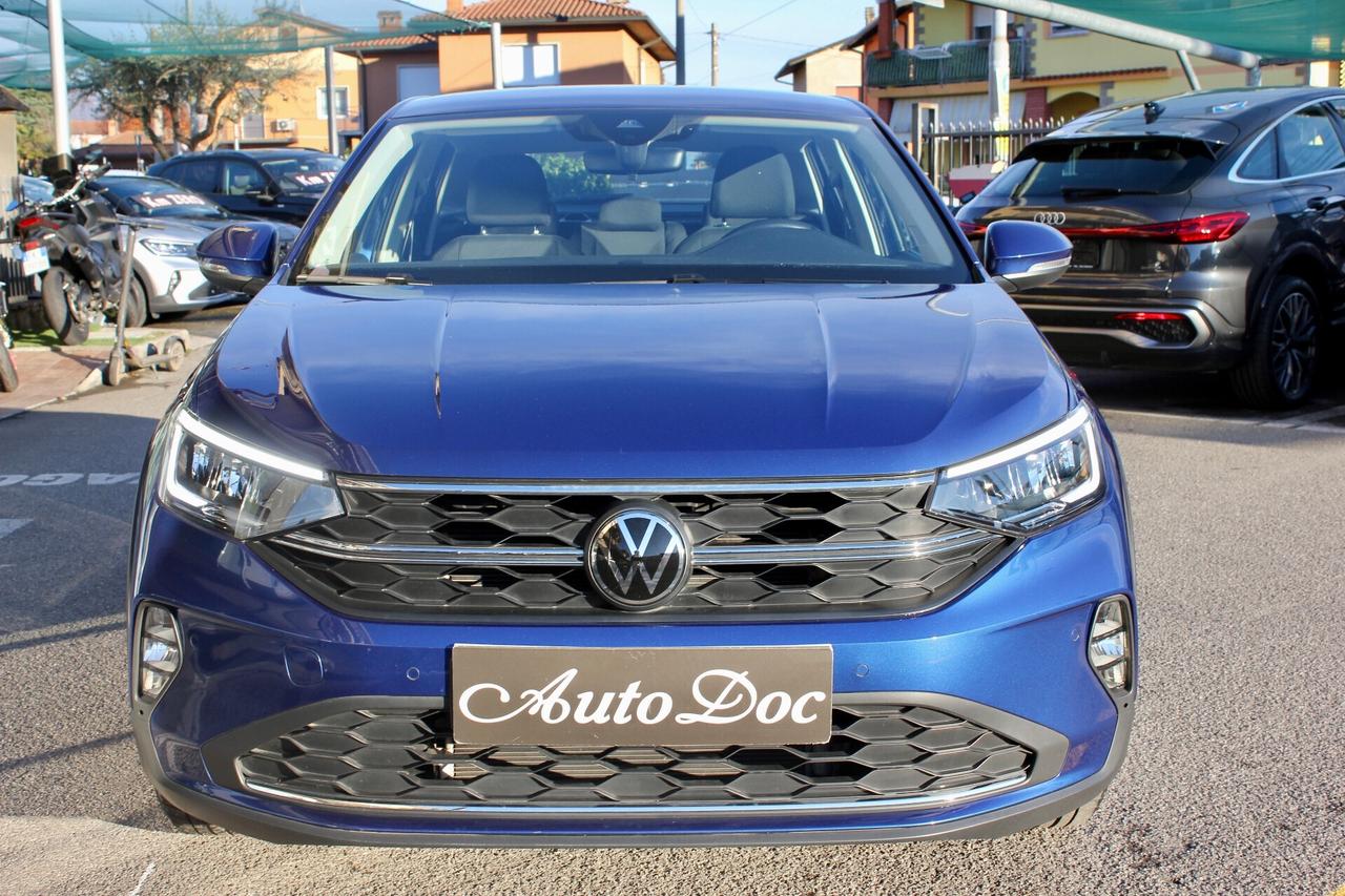 Volkswagen Taigo Life 1.0 TSI NAVY CLIMA AUTO BI-ZONA