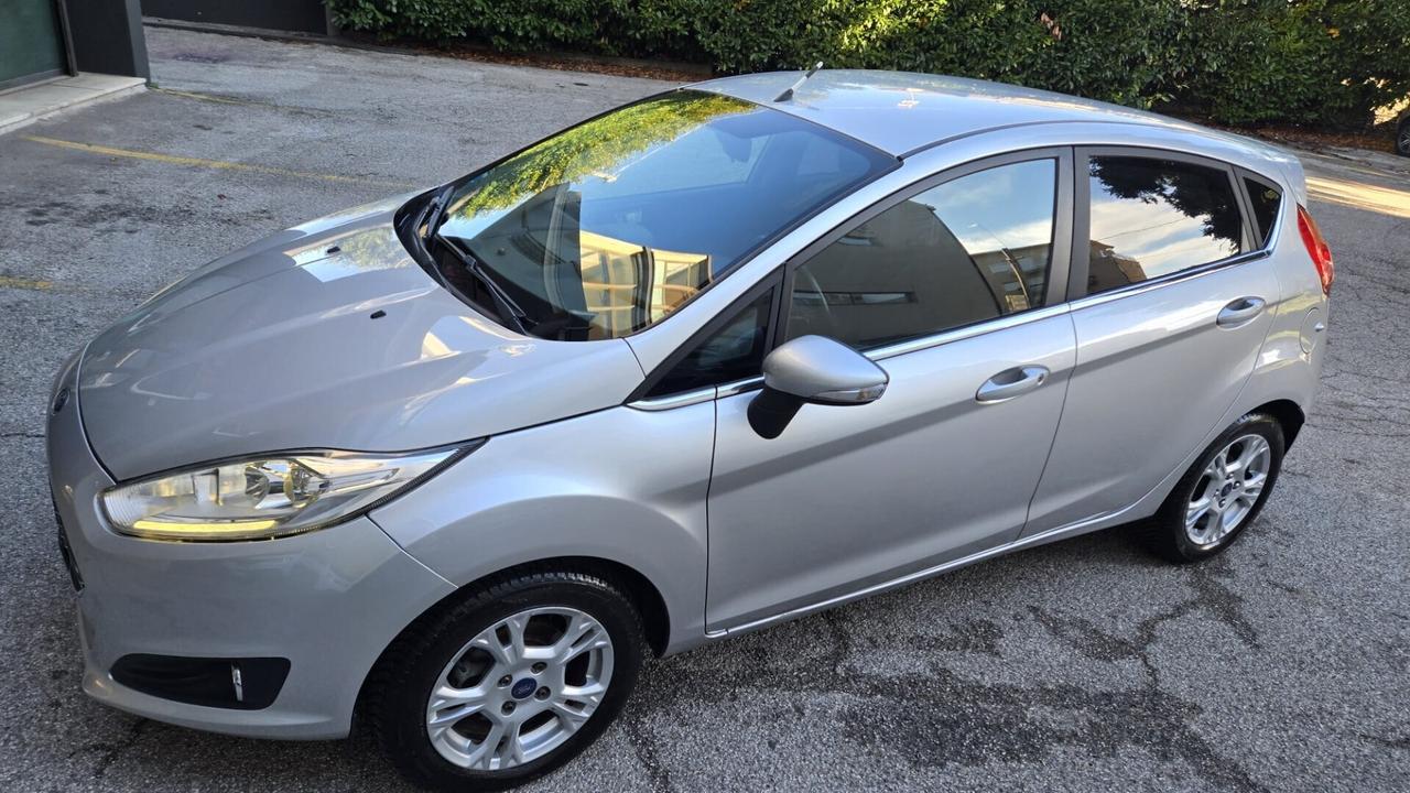 Ford Fiesta 1.5 TDCi 75CV 5 porte Titanium Neopate