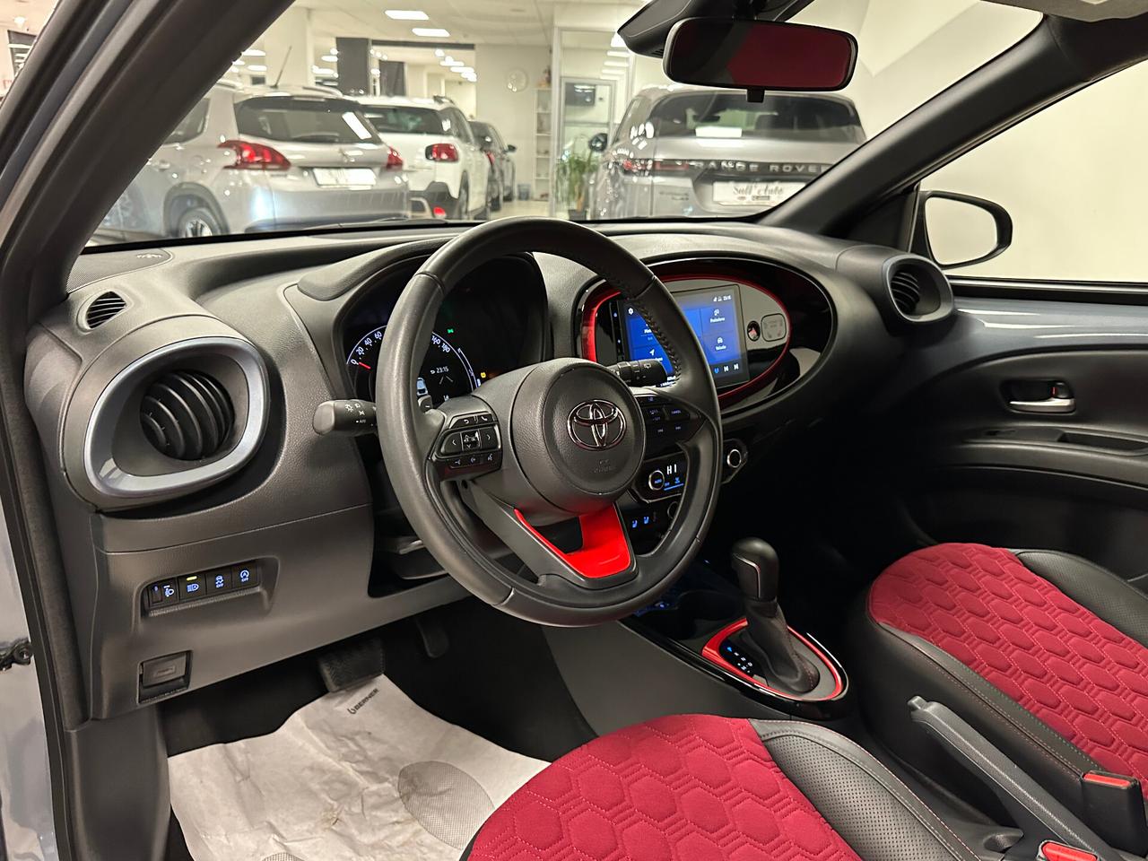 Toyota Aygo X 1.0 VVT-i 72 CV 5 porte UNDERCOVER - 2023