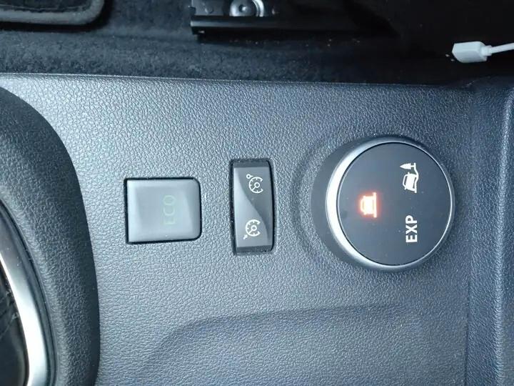 Renault Captur INTENS 17" NAVY RETROCAMERA SEN PARK DOPPI VETRI SCURI CRUISE CONTROL BI-COLORE