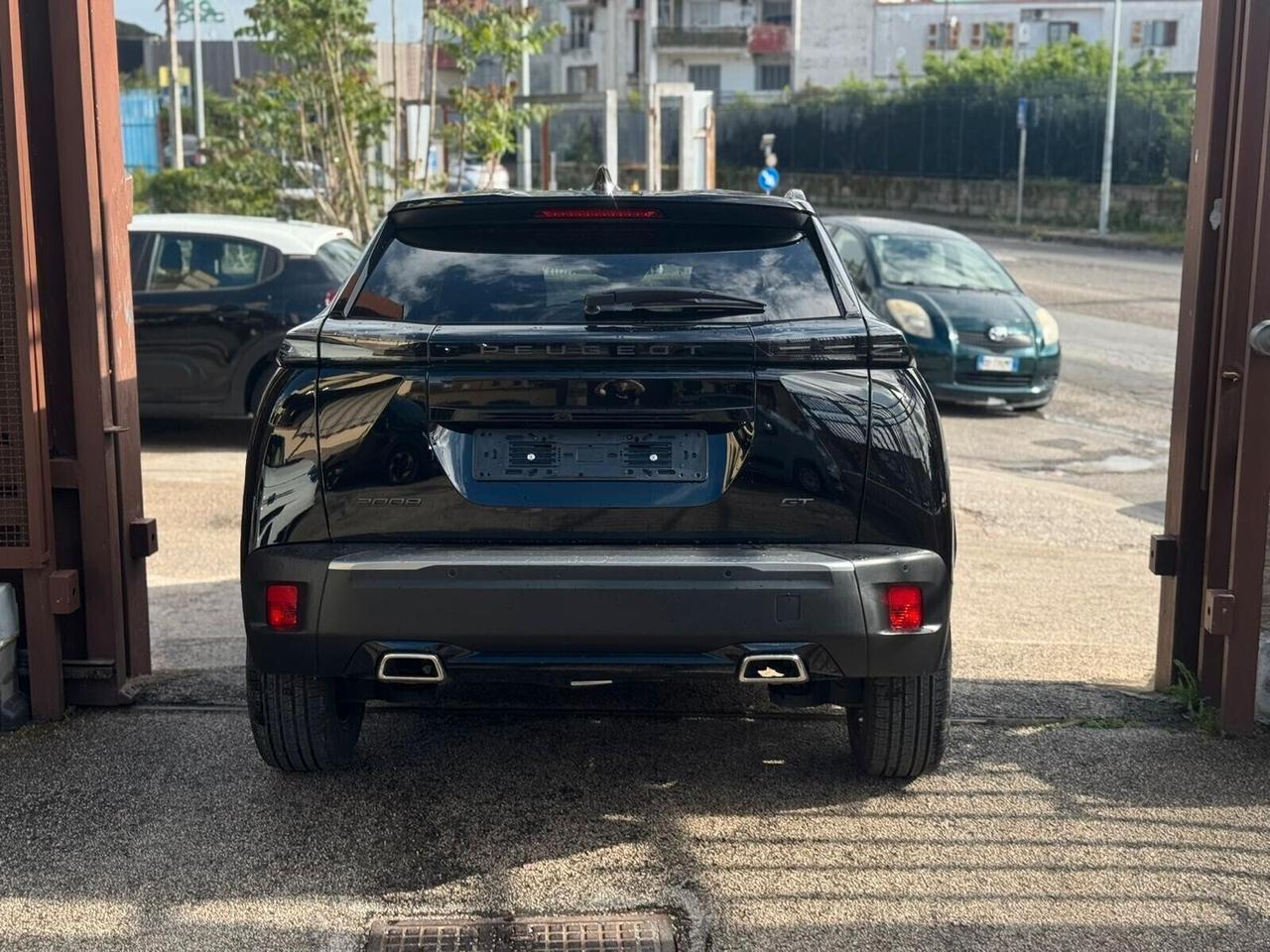 Peugeot 2008 PureTech 130 S&S EAT8 GT