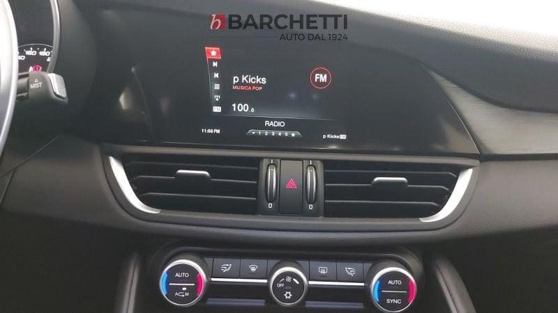 Alfa Romeo Giulia SUPER 2.2 TURBO AT8 180CV
