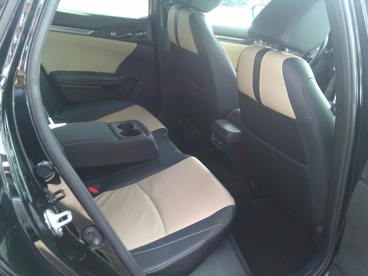 Honda Civic 1.0T 5 porte Executive Premium