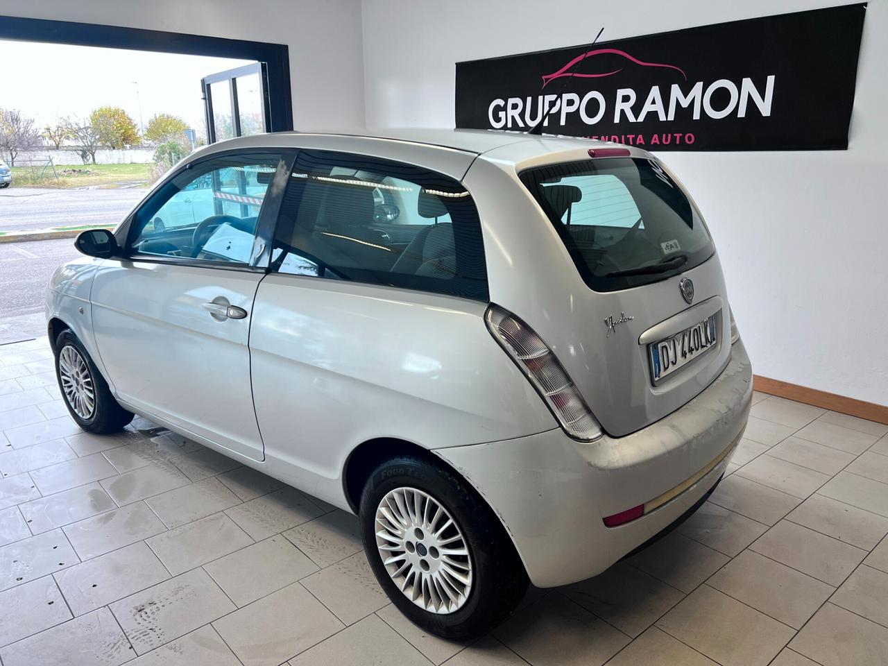 Lancia Ypsilon 1.2 Argento