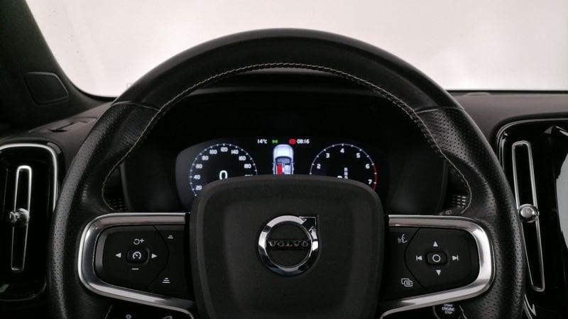 Volvo XC40 2.0 b4 R-design awd auto my21