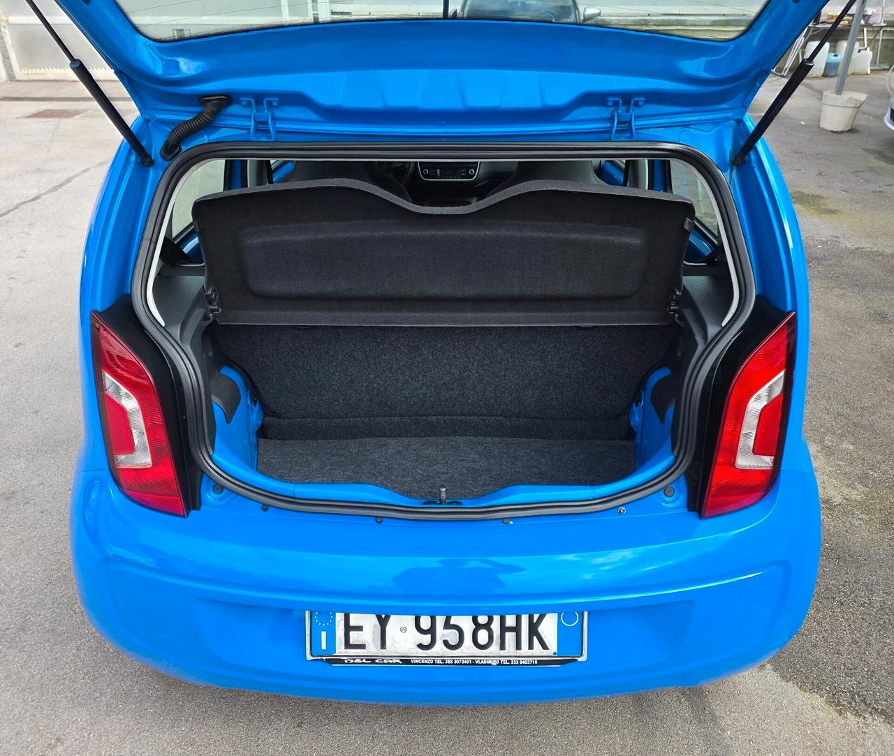 Volkswagen up! 1.0 Benz/ Metano 2015