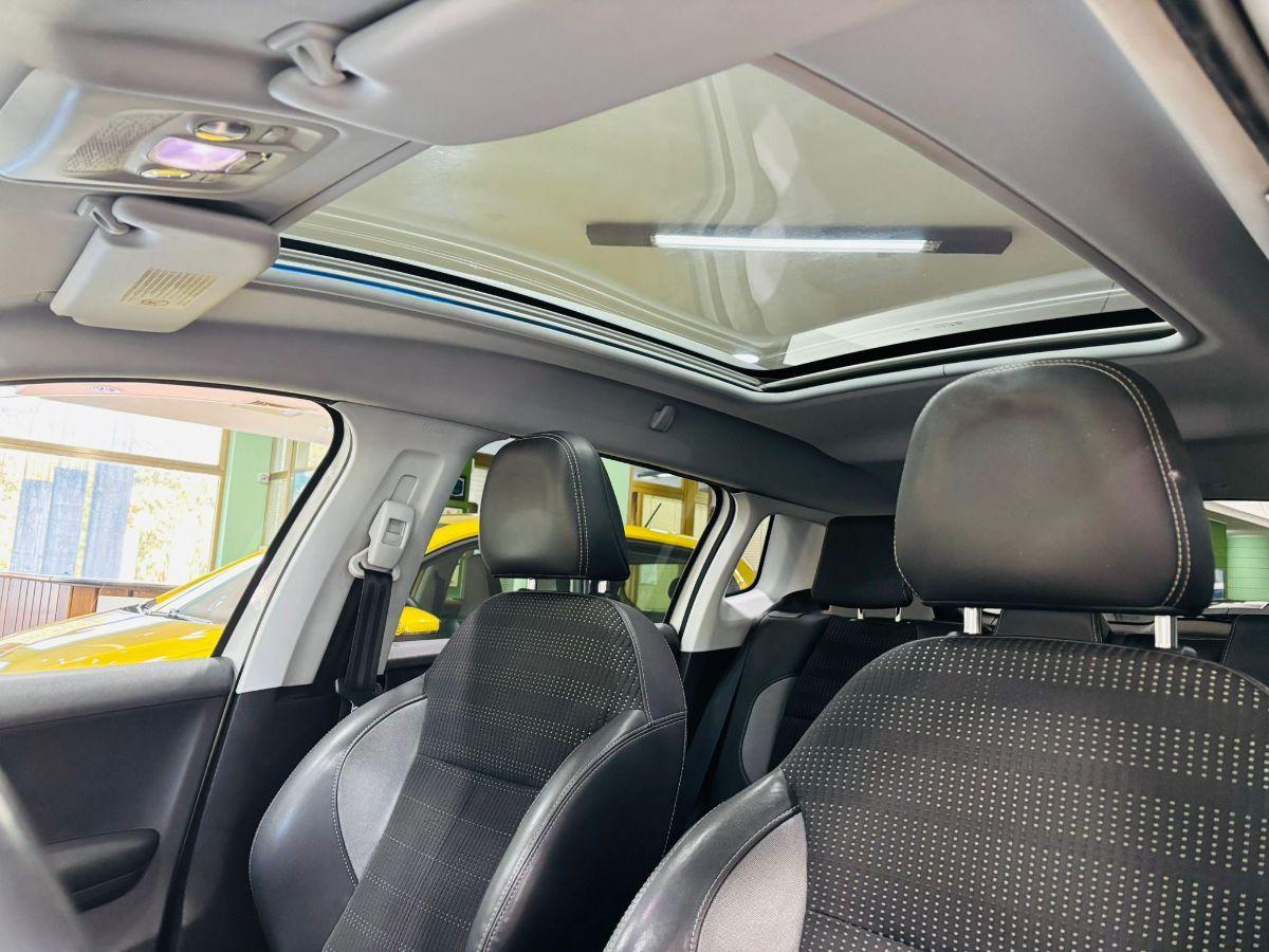 Peugeot 2008 1.6 e-HDi 115 CV S&S Féline Panorama