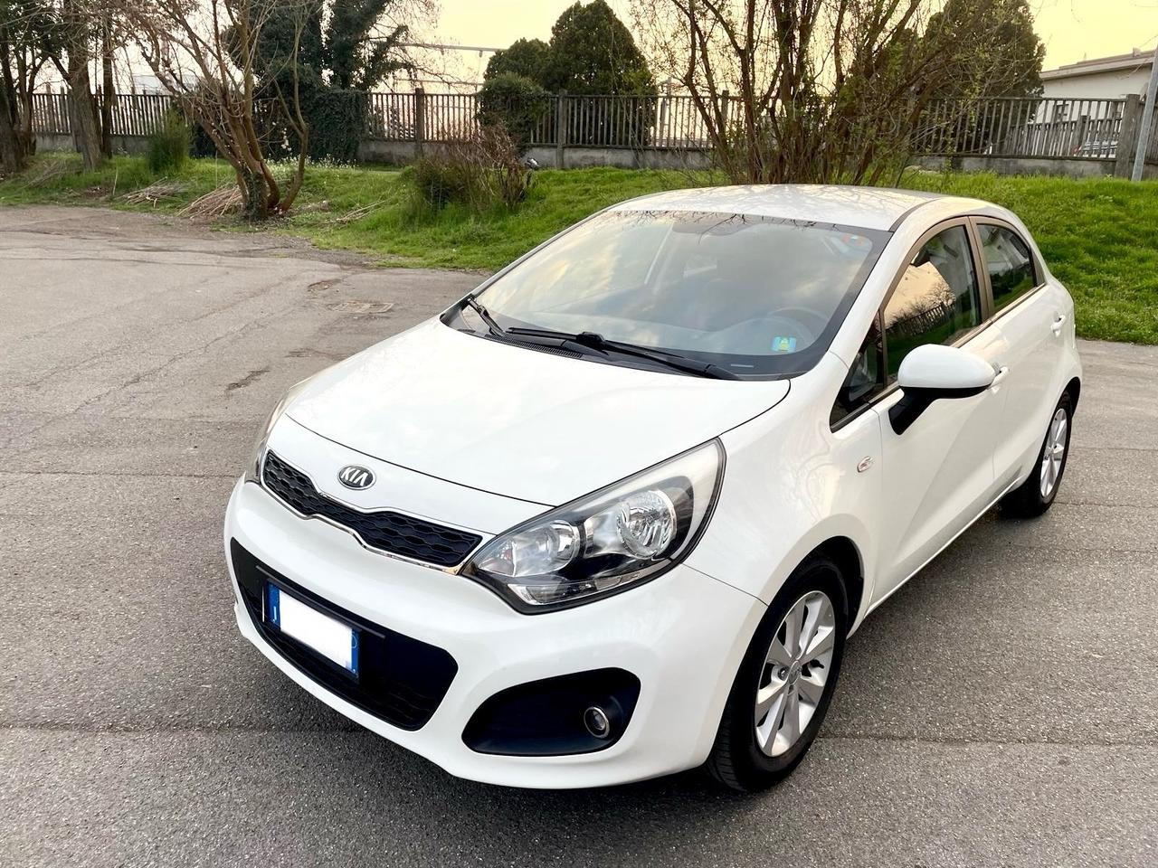 Kia Rio 1.2 CVVT 5p. EX per Neopatentati 2014