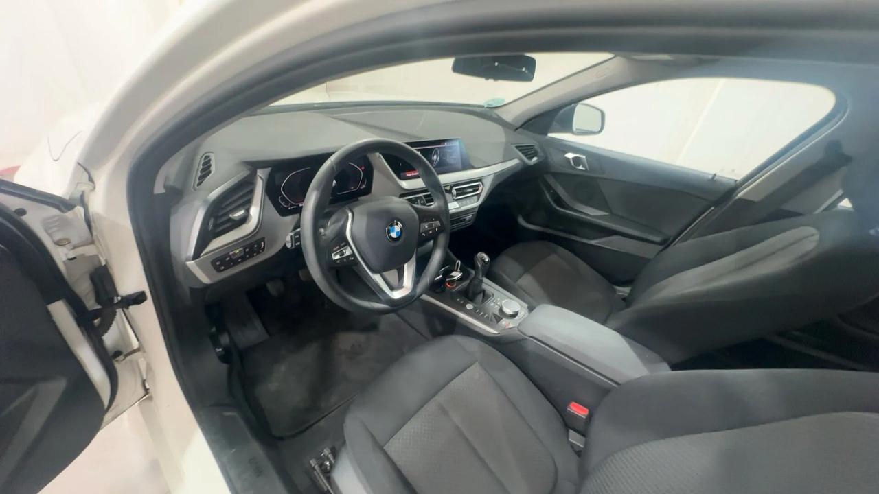 Bmw 118 118i 5p. Business Advantage