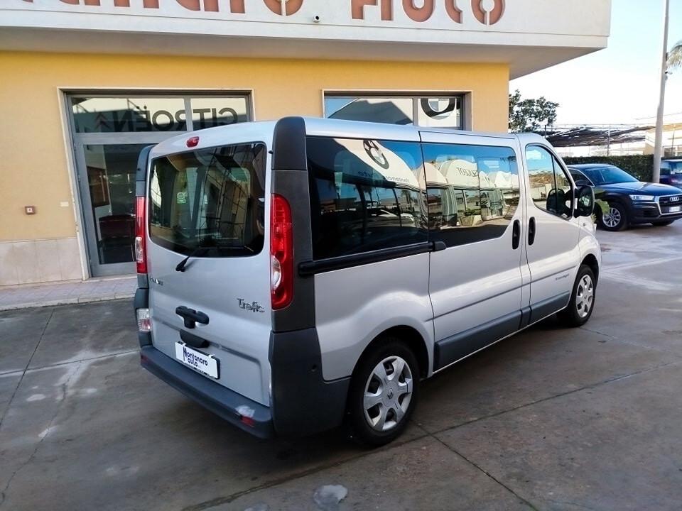 Renault Trafic 9 POSTI 2.0 dCi/115 PC-TN Passenger Confort