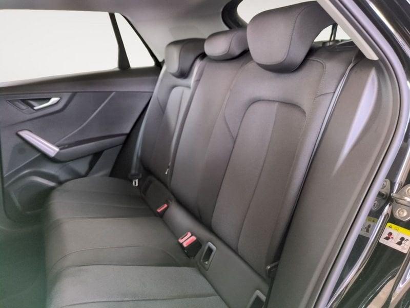 Audi Q2 2.0 30 TDI BUSINESS S TRONIC