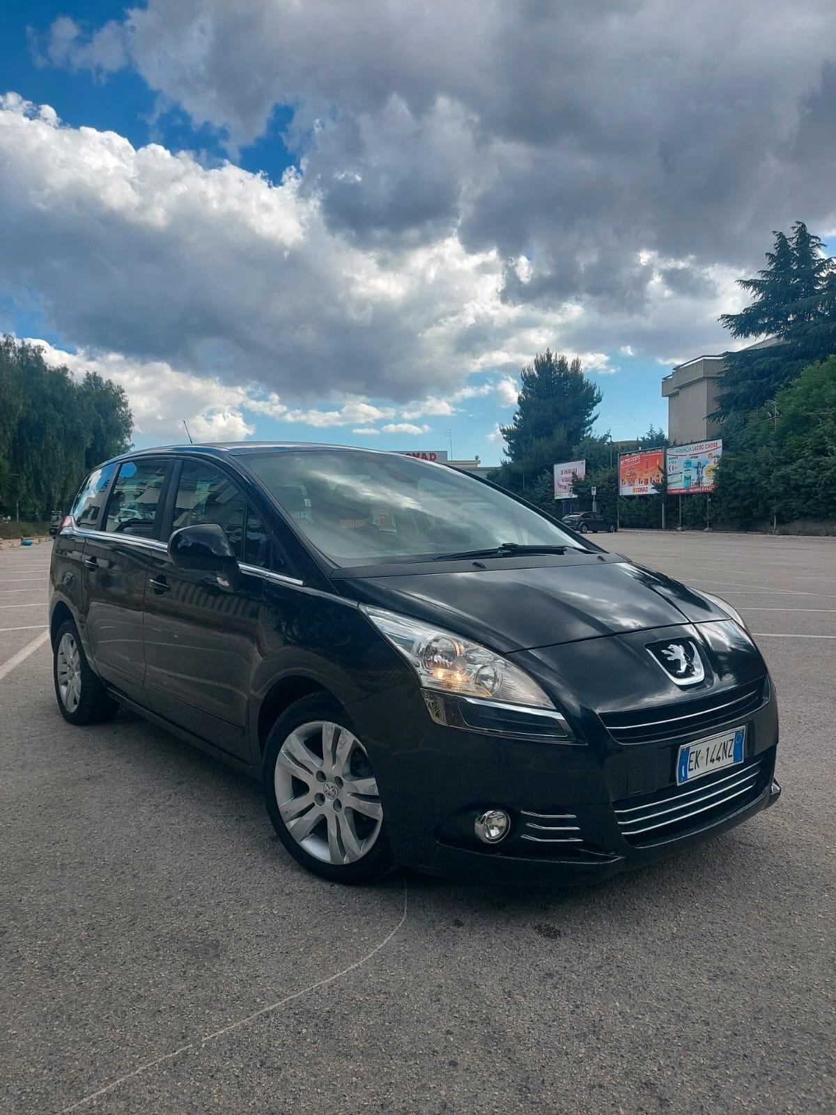 PEUGEOT 5008 1.6 E-HDI 112CV 2011 FELINE