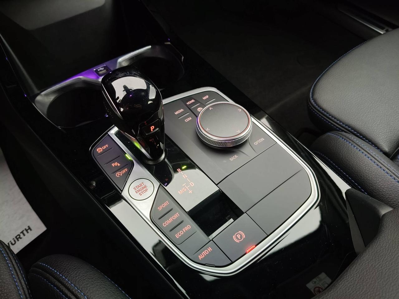 BMW Serie 1 F40 - 118d Msport auto