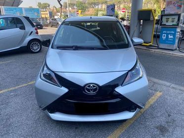 Toyota Aygo Aygo II 2014 5p 1.0 x-cool m-mt my15
