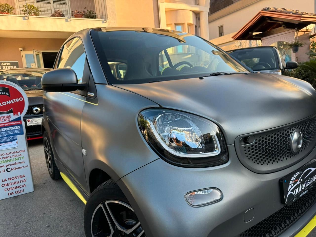 Smart ForTwo 90 0.9 Turbo twinamic Urbanrunner taylor made asphalthgold full
