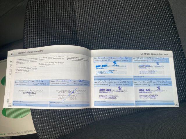 PEUGEOT 5008 1.6 HDi 115CV Business 7 posti