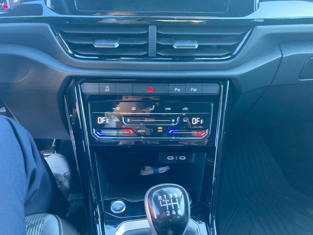 Volkswagen T-Roc 1.5 TSI R Line #10580