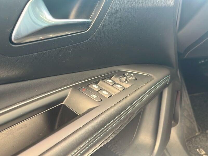 Peugeot 3008 BlueHDI 130 EAT8 S&S Allure Pack