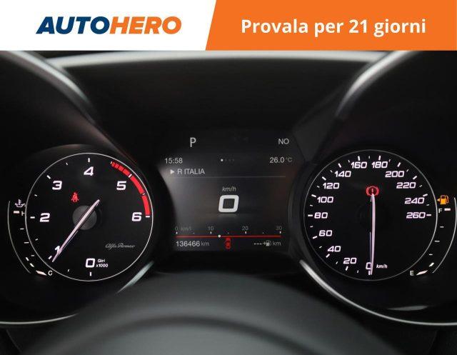 ALFA ROMEO Giulia 2.2 Turbodiesel 210 CV AT8 AWD Q4 Veloce