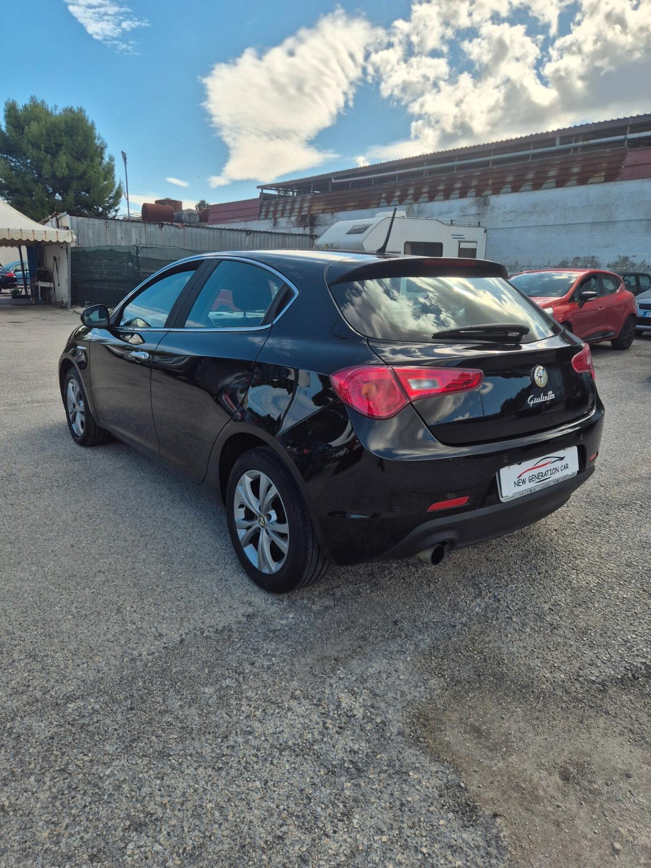 Alfa Romeo Giulietta 1.6 JTDm-2 105 CV Distinctive