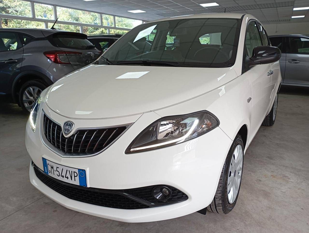 Lancia Ypsilon 5P 1.0 FireFly Hybrid Gold