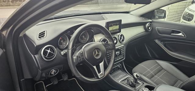 MERCEDES-BENZ GLA 200 CDI Sport
