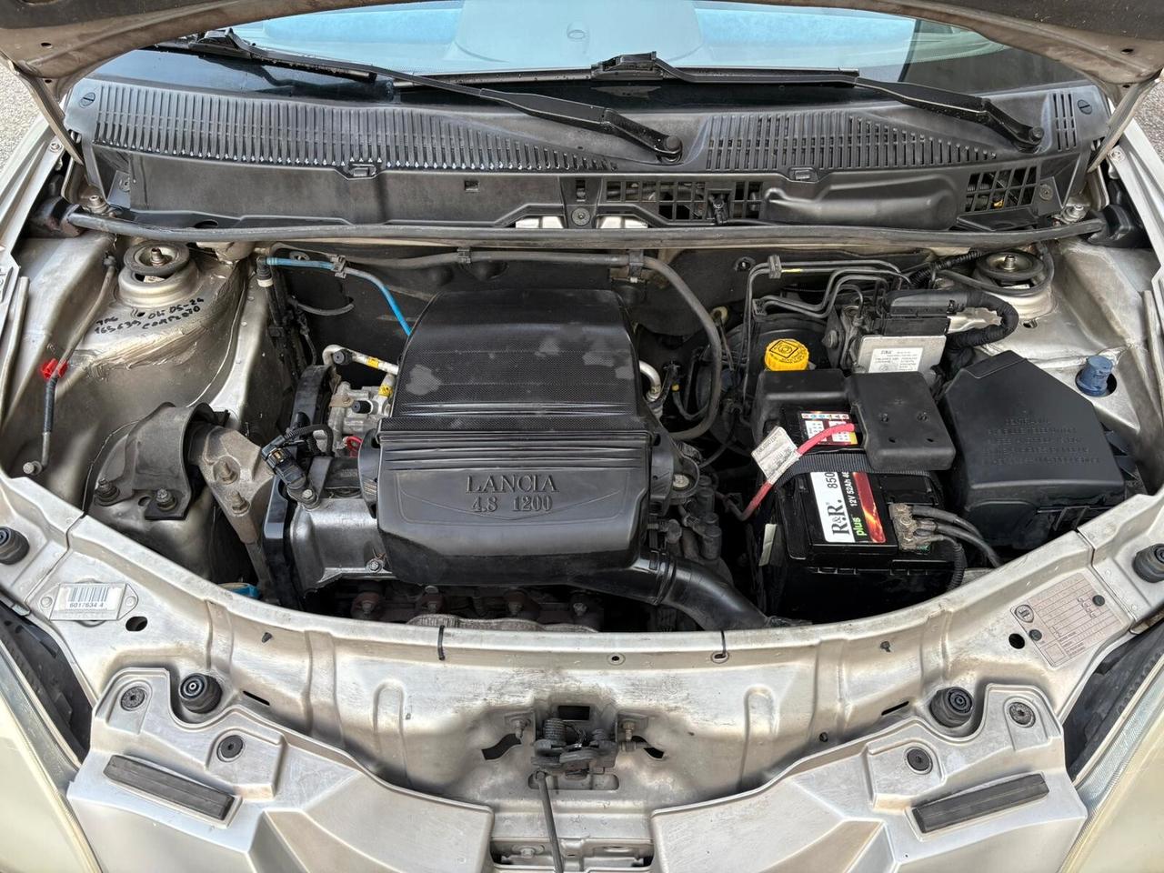 Lancia Ypsilon 1.2 Benzina 60CV NEOPATENTATI