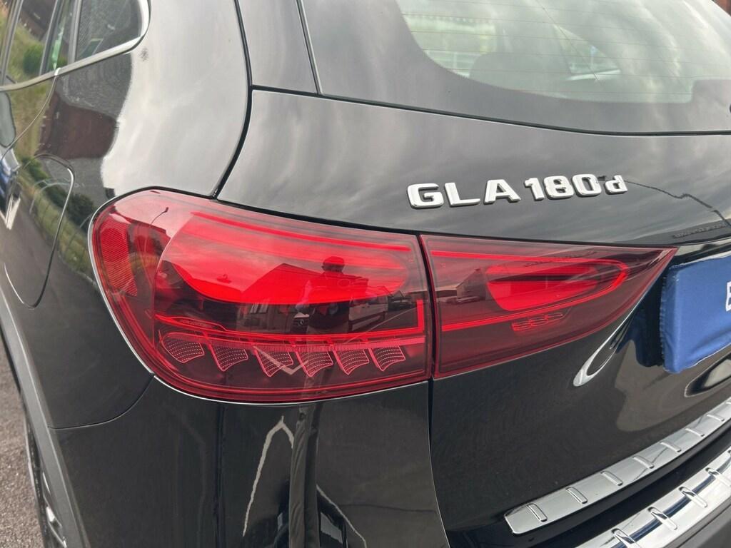 Mercedes GLA 180 180 D Advanced 8G-DCT