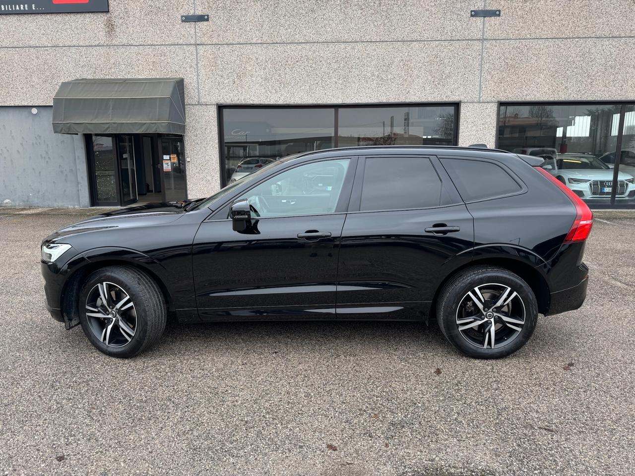 Volvo XC 60 B4 (d) AWD Geartronic R-design UNICO PROP. FULL OPTIONAL