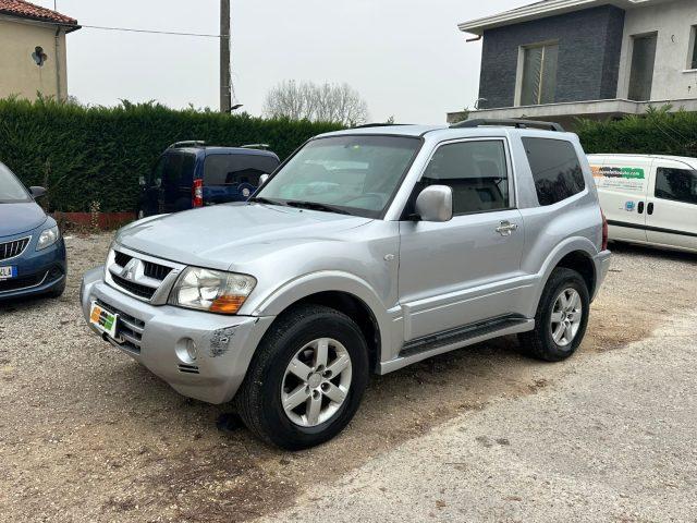 MITSUBISHI Pajero 4X4 GANCIO TRAINO AUT 3.2 16V DI-D 3p. Intense