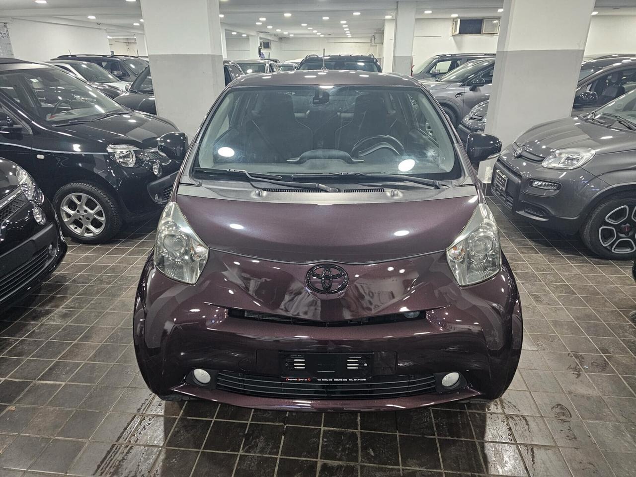 NUOVA TOYOTA iQ 1.0 VVT-i SOL 68CV BLACK LINE